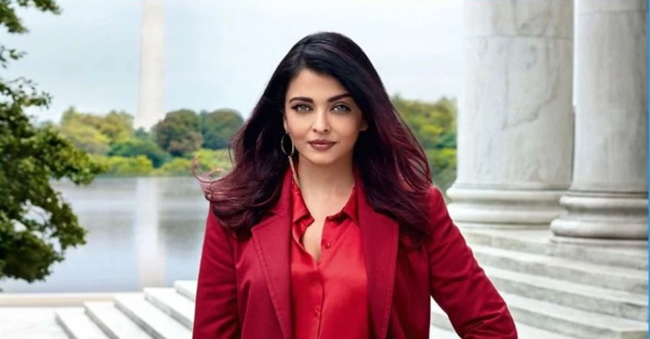 ঐশ্বরিয়ার আগুন বার্তা: "পোশাক-লিপস্টিককে দোষ দিও না, চোখে চোখ রেখে লড়!" – ট্রোলারদের মুখ বন্ধ!