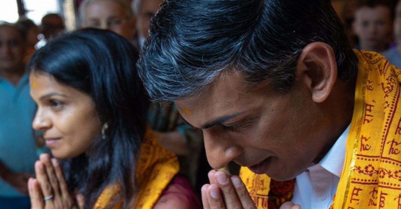 এর  তাৎপর্য অনেক গভীর’, ব্রিটেনের প্রথম হিন্দু প্রধানমন্ত্রী হয়ে উচ্ছ্বসিত সুনাক