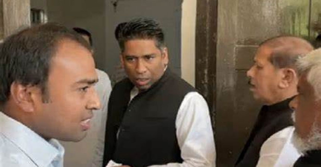 সাবেক মেয়র সাদিকের বাসা থে‌কে ৩ মরদেহ উদ্ধার