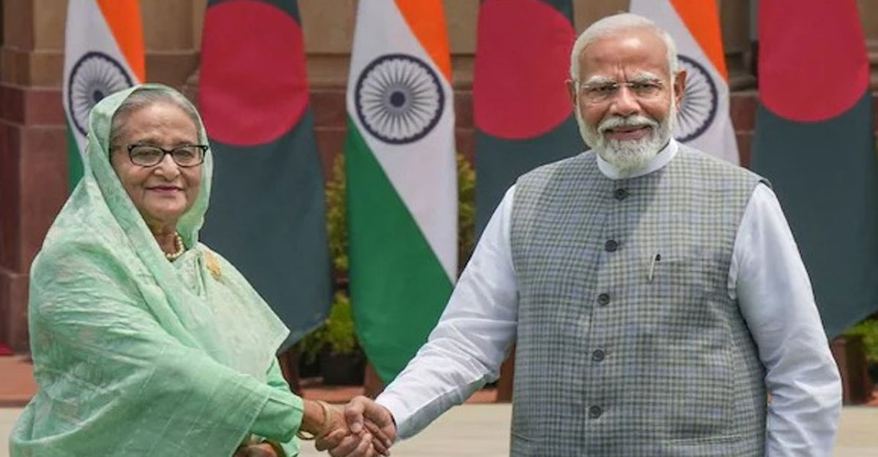 বাংলাদেশে কর্তত্ববাদী শাসনকে সহায়তার জন্য ভারত দায়ী: ইকোনমিস্ট