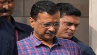 আবগারি মামলায় দিল্লির আদালত থেকে কেজরীওয়ালকে গ্রেপ্তার করল সিবিআই
