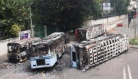 শ্রীলঙ্কায় ৩৮ রাজনীতিবিদের বাড়িঘরে আগুন